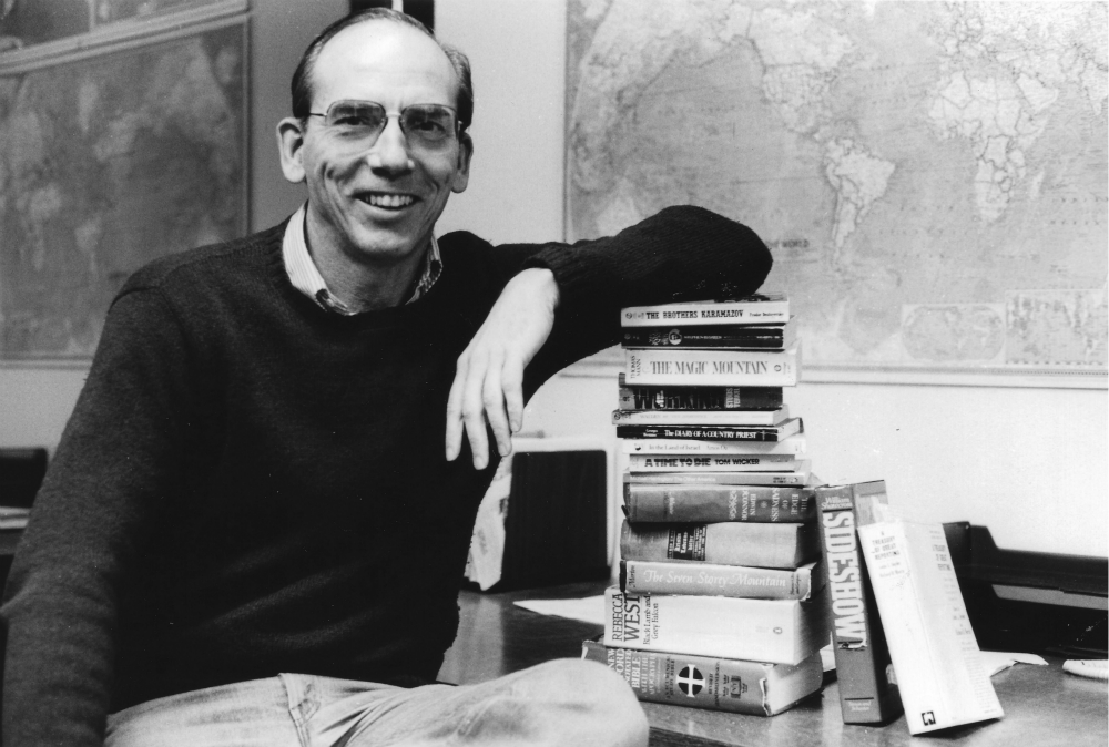 Jesuit Fr. Ray Schroth in 1990 (NCR file photo) Jesuit Fr. Ray Schroth in 1990 (NCR file photo)